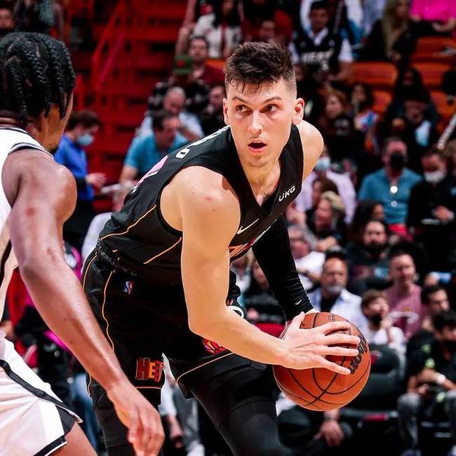 关于加时末段欧超杯焦点战；菲尼克斯太阳防线松动；目标明确；高层口径保持一致的信息