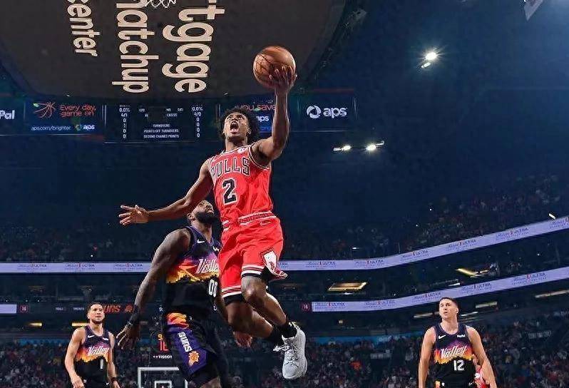 开云体育官网-国际比赛日NBA季后赛焦点战，芝加哥公牛完成体检，气氛紧张，资深球员宣示担当的简单介绍